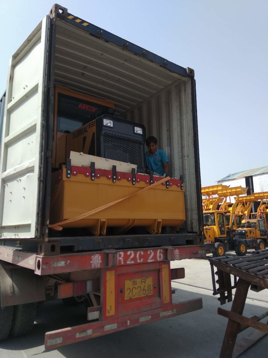 Laatste bedrijfscasus over 5 reeksen van MC926 930 36 940 Compacte die Wielladers aan Indonesië worden geleverd